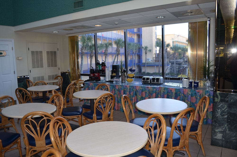 Days Inn by Wyndham Panama City Beach Beachfront Resort - photo 68