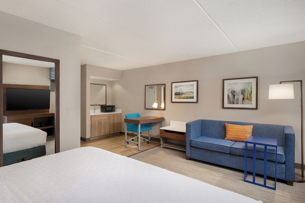 Hampton Inn Bloomsburg - photo 18