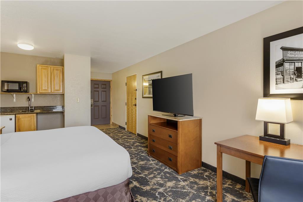 Best Western Plus Riverfront Hotel & Suites - photo 36