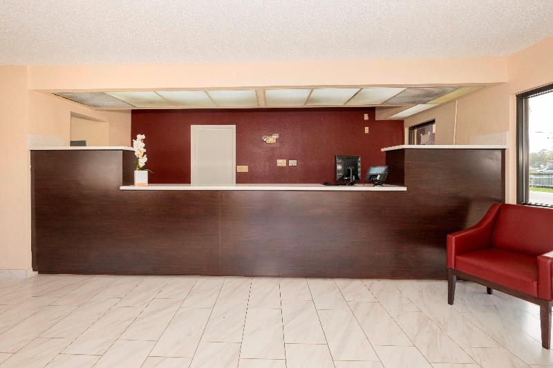 Red Roof Inn MacClenny - photo 5