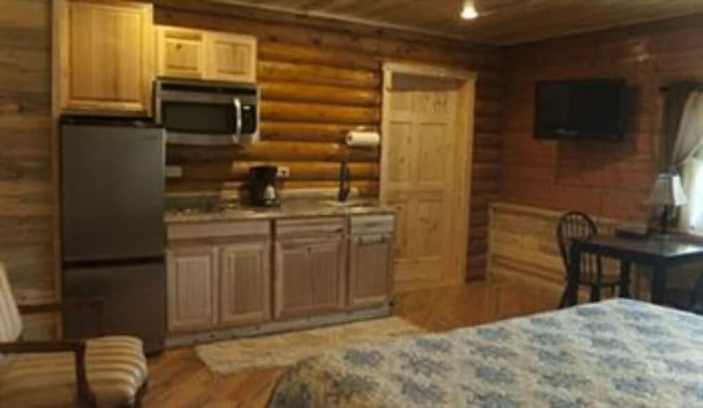 The Historic Wapiti Lodge - photo 163