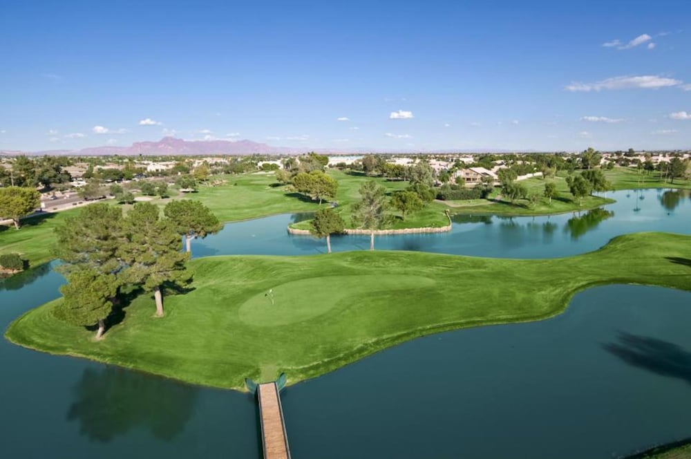 Holiday Inn Express & Suites Phoenix East Gilbert by IHG - photo 64