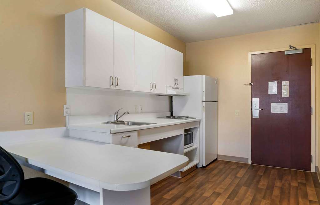 Extended Stay America Select Suites Detroit Novi Haggerty Rd - photo 13