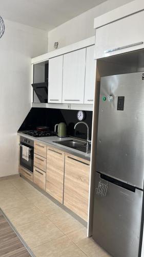 Apartment with pool in Green Diamond