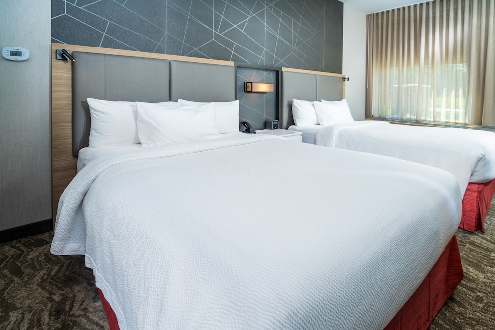 SpringHill Suites by Marriott Kenosha - photo 23