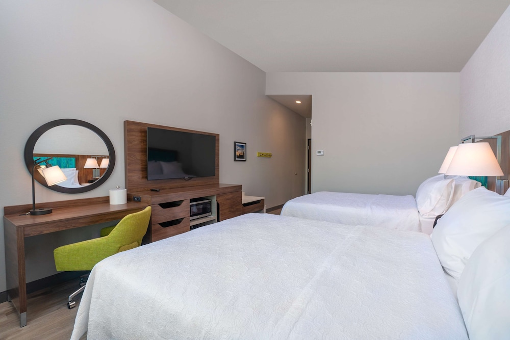 Hampton Inn Riverside March Air Force Base - photo 6
