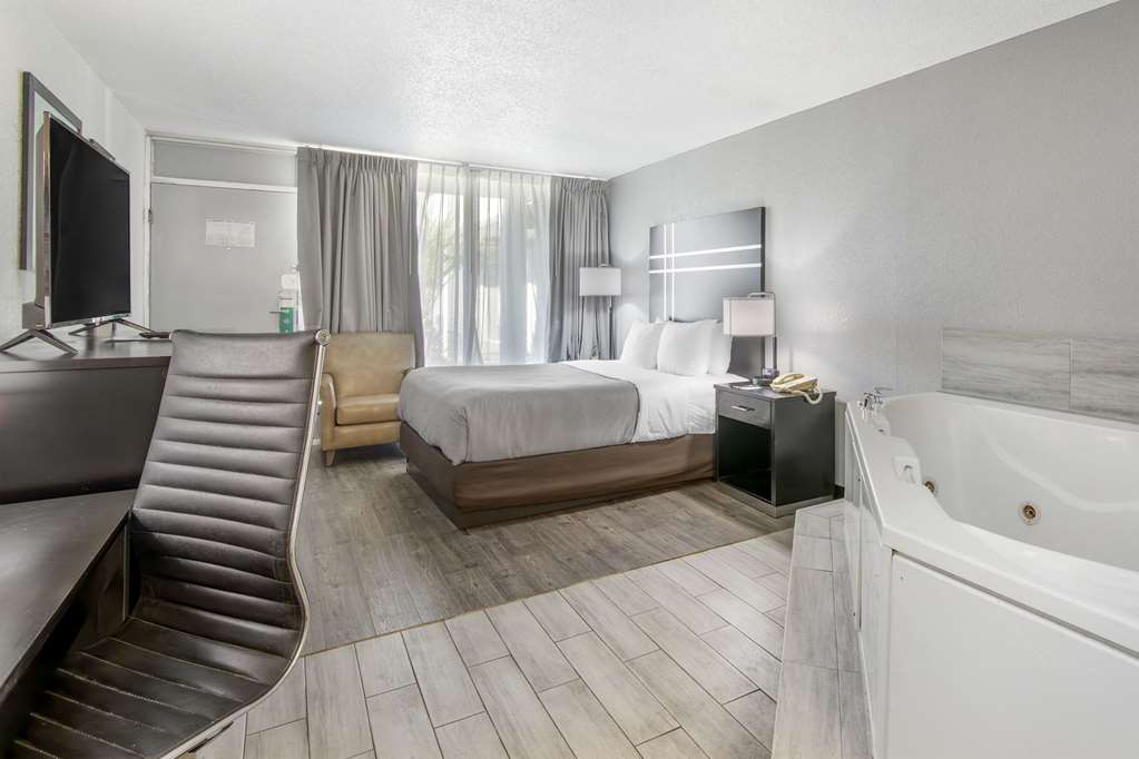 Quality Inn & Suites Hardeeville Savannah North - photo 8