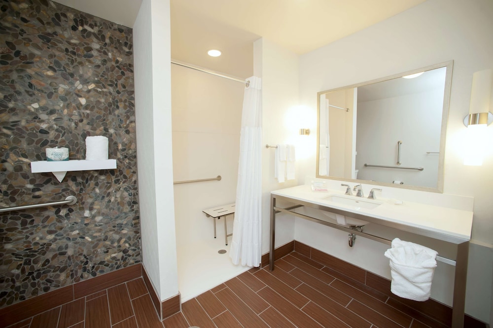 Hilton Garden Inn San Antonio Live Oak Conference Center - photo 28