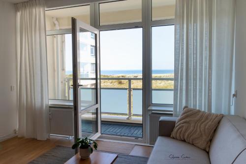 Lovina Beach House by Urban Home Stay — 5-Star Luxury Hotel in Egmond Aan Zee, Netherlands