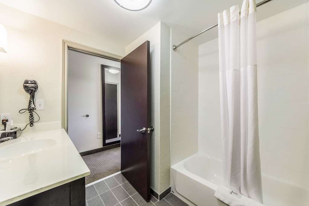 Sleep Inn & Suites Jourdanton Pleasanton - photo 13