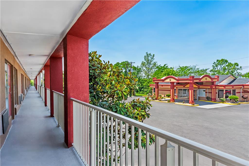 Americas Best Value Inn & Suites Williamstown - photo 4