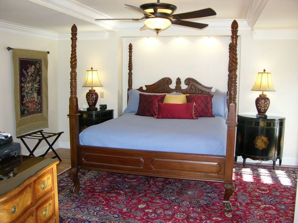 Barretta Gardens Inn - photo 16