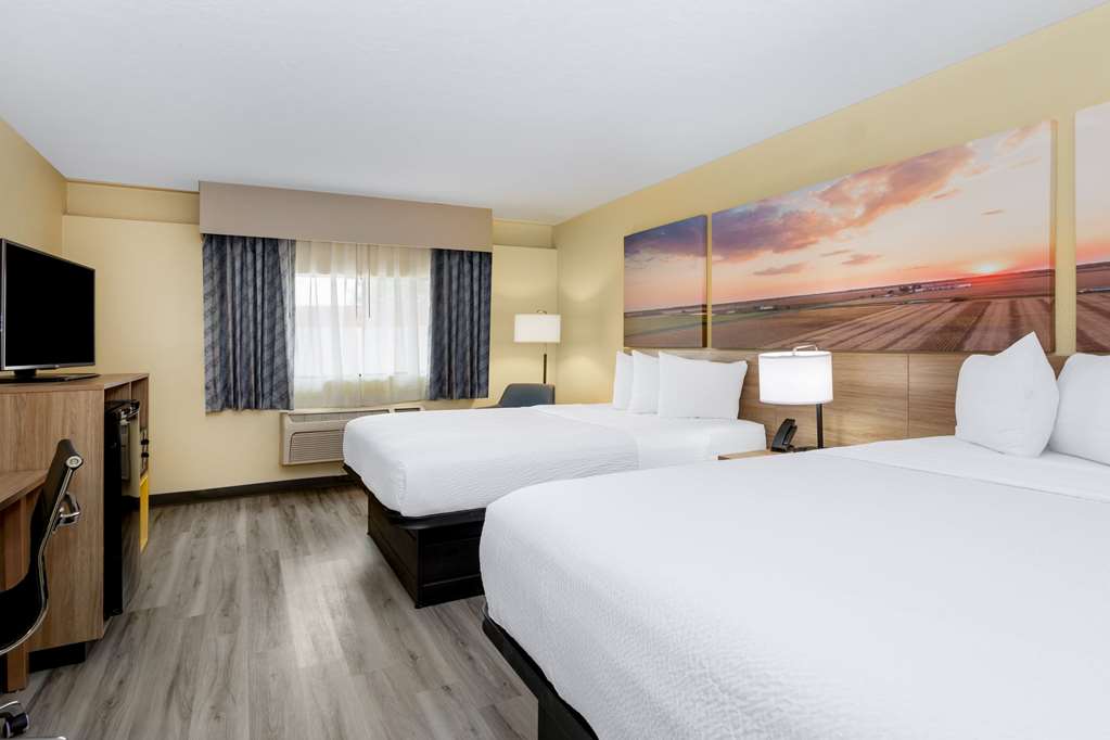 Days Inn & Suites by Wyndham Clovis - photo 20