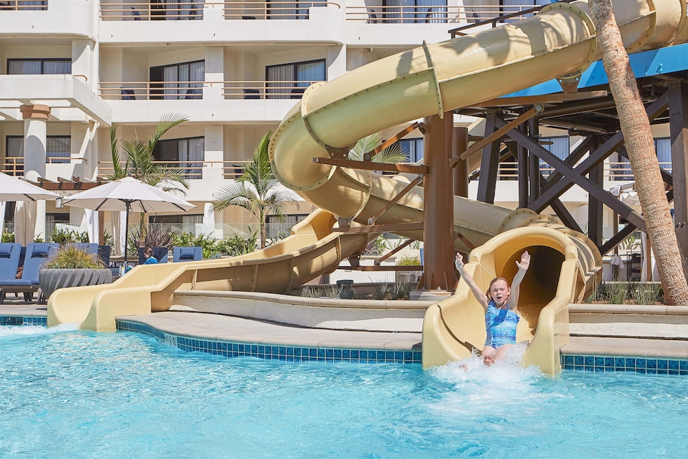 The Waterfront Beach Resort A Hilton Hotel - photo 146