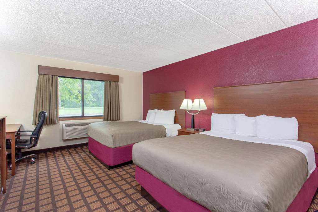 AmericInn by Wyndham Burlington - photo 17
