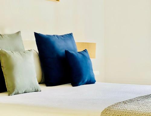 Canaryislandshost I Amanecer in Costa Teguise, Spain