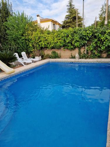 Casa Cerca de Sevilla Con Piscina — 4-Star Luxury Hotel in Valencina De La Concepcion, Spain