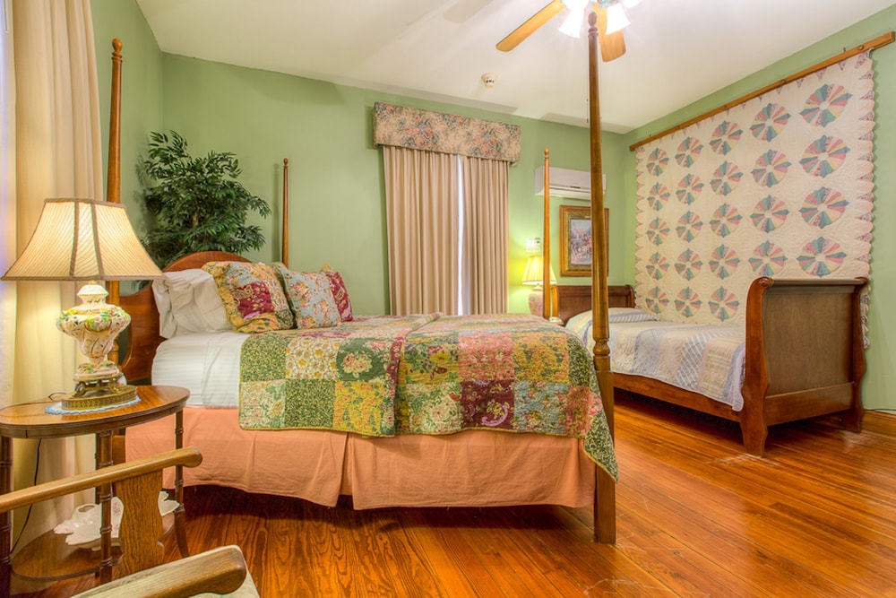 Sweetwater Branch Inn - photo 5