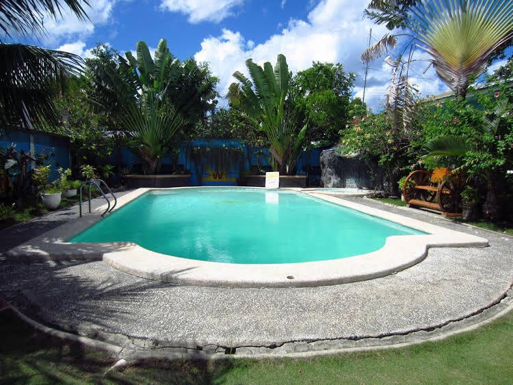 Woodruffs Beach Resort — hotel in Argao