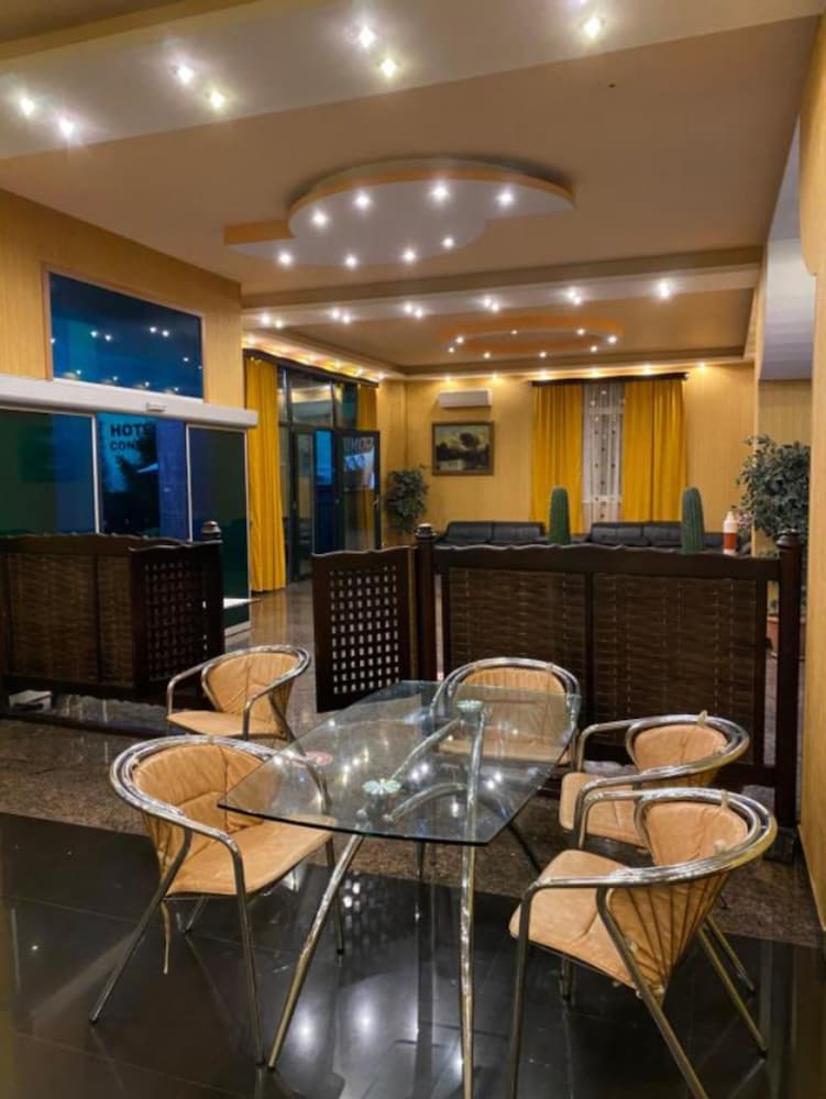 Hotel Condori