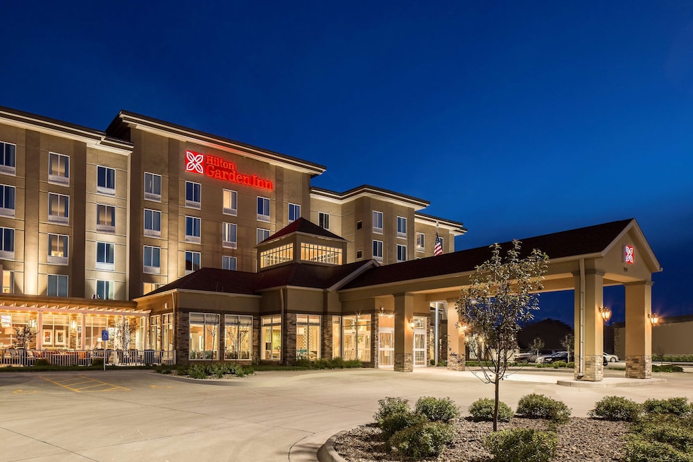 Hilton Garden Inn Bettendorf Quad Cities - featured photo