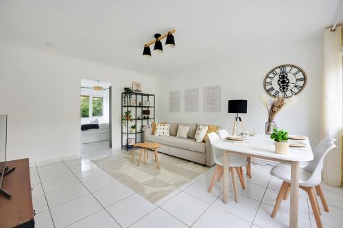 Le Matisse 6 P Entre Paris & Disney Metro 8 — hotel in Maisons-Alfort