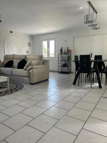 Villa Greyjoy AzulenaCalpe — 4-Star Luxury Hotel in Calp, Spain