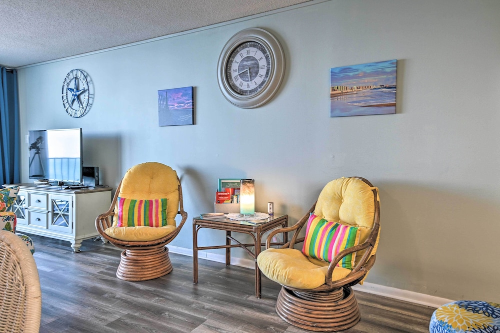Oceanfront Oasis w Deck and Resort Beach Access - photo 7