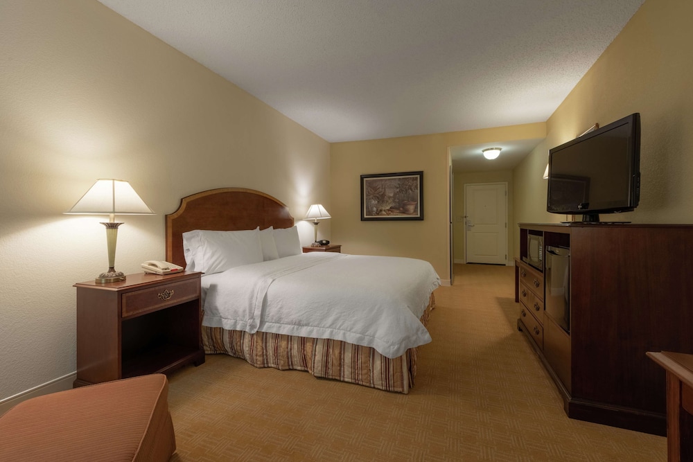 Hampton Inn & Suites Vicksburg - photo 39