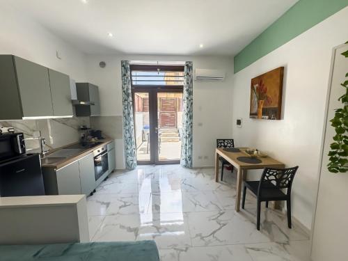 Lovely accommodation in Rome 24 26 — 4-Star Luxury Hotel in Rome, Italy