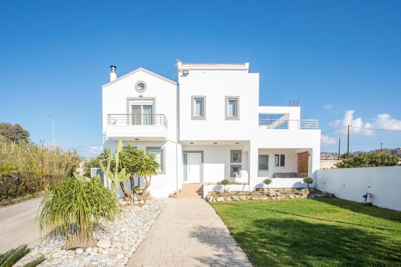 Summer Dream Villa — 4-Star Luxury Hotel in Afantou, Greece