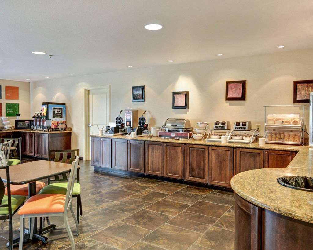 Comfort Suites near Hot Springs Park - photo 29