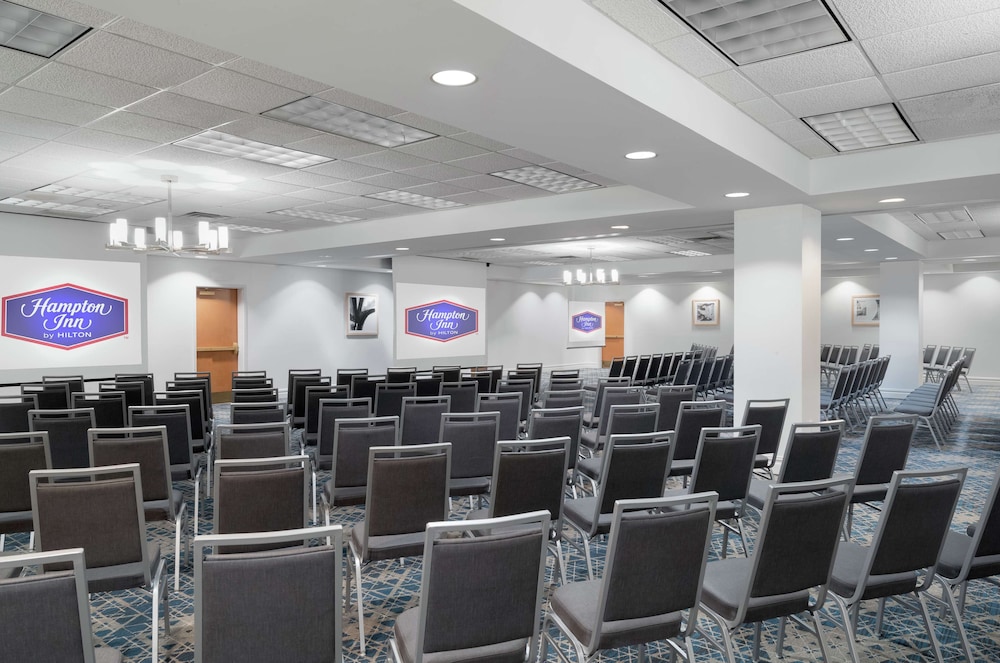 Hampton Inn Philadelphia Center City Convention Center - photo 25