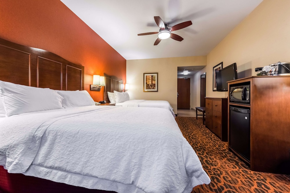 Hampton Inn & Suites Boulder North - photo 21