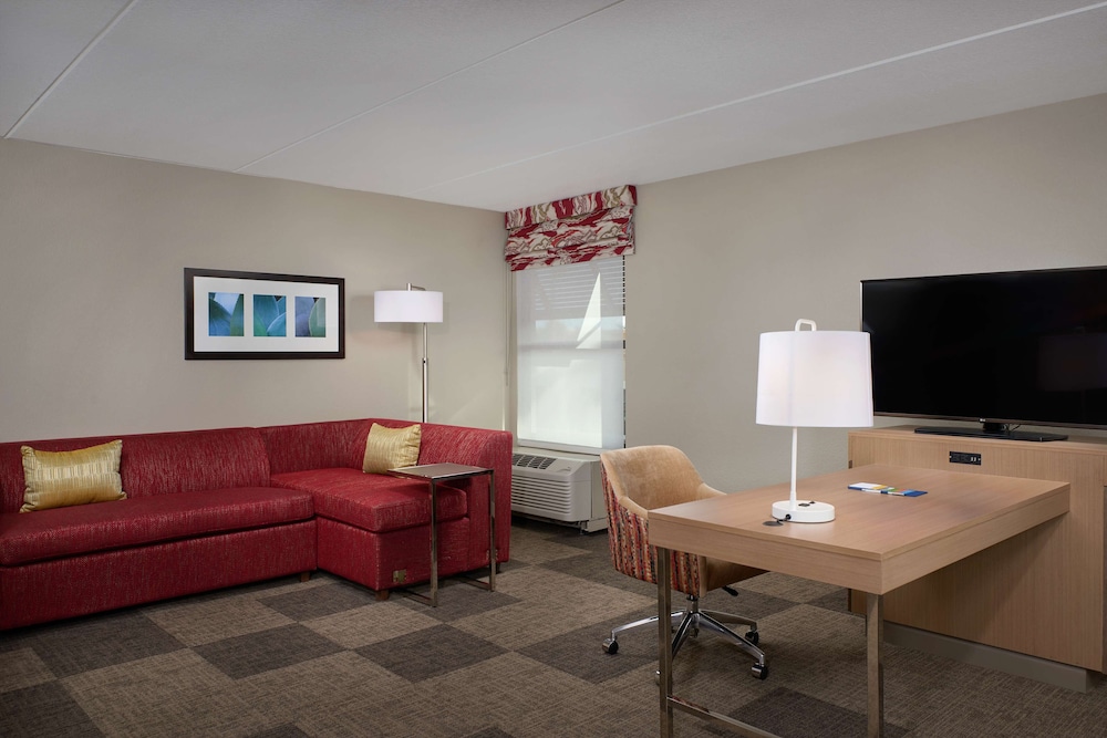 Hampton Inn & Suites Phoenix Scottsdale on Shea Boulevard - photo 14