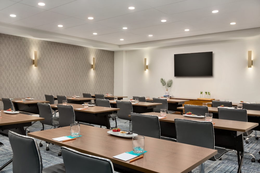 Hotel Indigo Winston Salem Downtown by IHG - photo 33