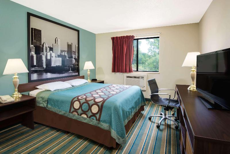 Super 8 by Wyndham Pittsburgh PA Airport University Area - photo 17