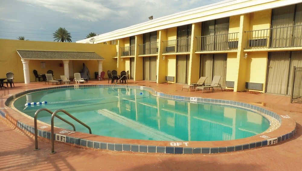 Red Roof Inn PLUS Neptune Beach Jacksonville Beach - photo 23