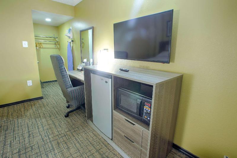 Travelodge by Wyndham Phoenix Downtown - photo 34