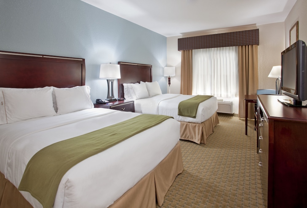 Holiday Inn Express Hotel & Suites Pittsburg by IHG - photo 2