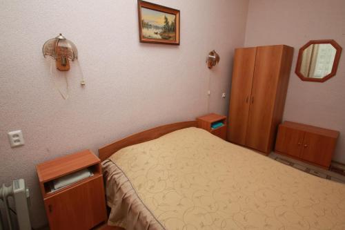 Sanative hotel Zouz — hotel in Dzerzhinskiy
