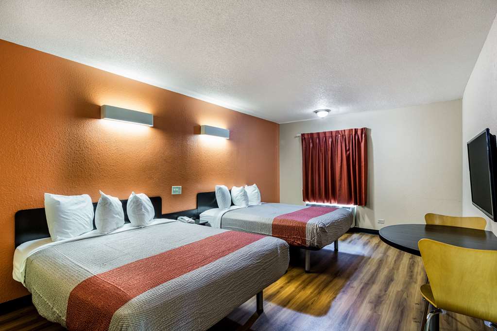 Motel 6 Libertyville IL - photo 17