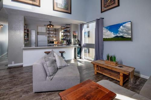 Big Island Kailua Bay Resort 1 306 By Coldwell Banker Island Vacations — Kailua Kona