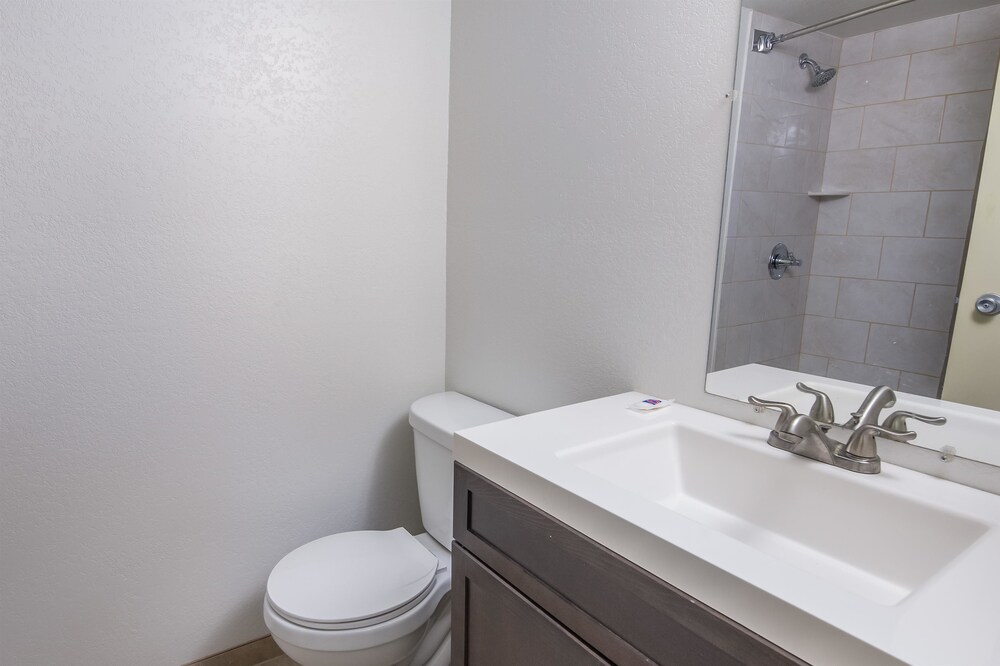Motel6 Oriskany NY - photo 26