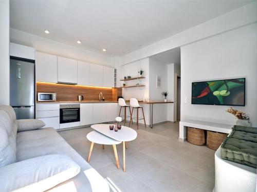 CorNeliApartment — 4-Star Luxury Hotel in Athens, Greece