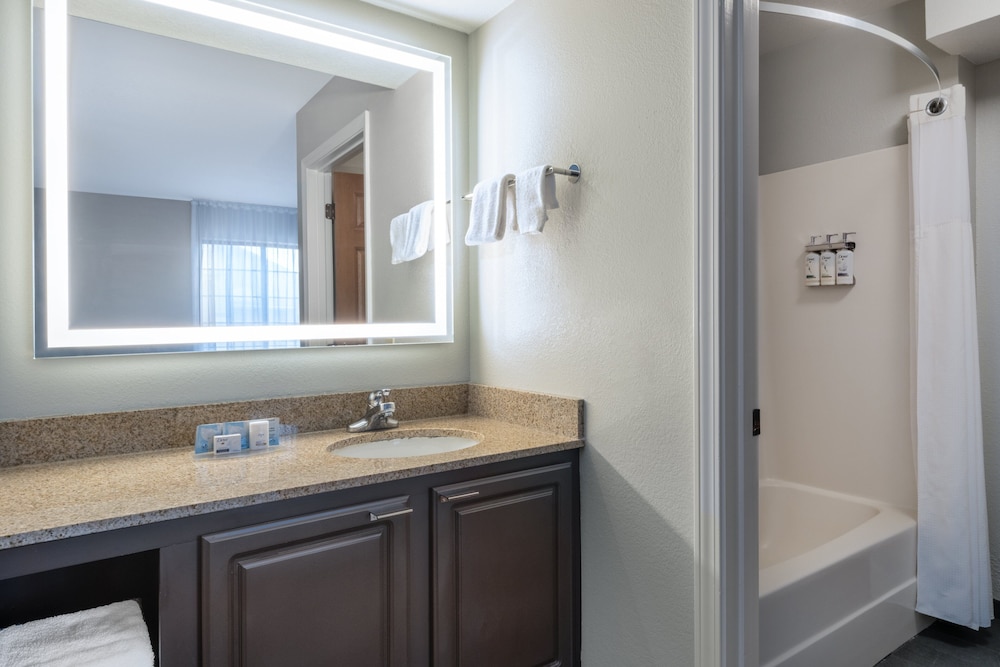 Staybridge Suites Columbus Dublin - photo 29