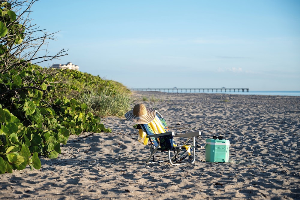 Holiday Inn Express North Palm Beach Oceanview by IHG - photo 109