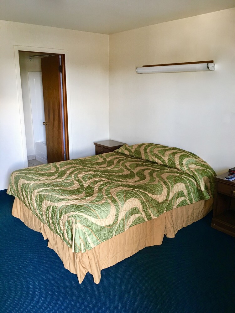 Thumb Heritage Inn - photo 25