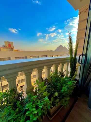 Pyramids moon Tower - carbon neutral hotel in Cairo