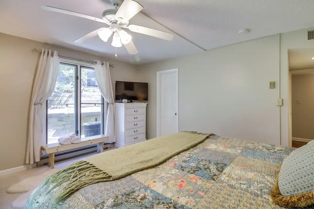 Pet Friendly Wintergreen Resort Condo with Patio - photo 6